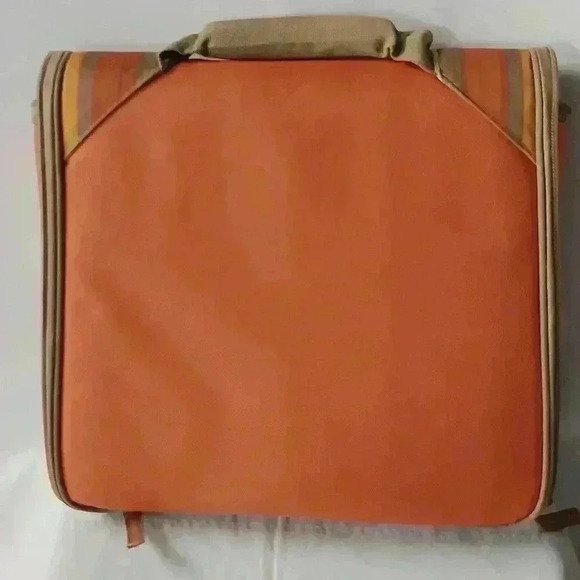 Rachael Ray hot dish to go holder - Picture 3 of 8